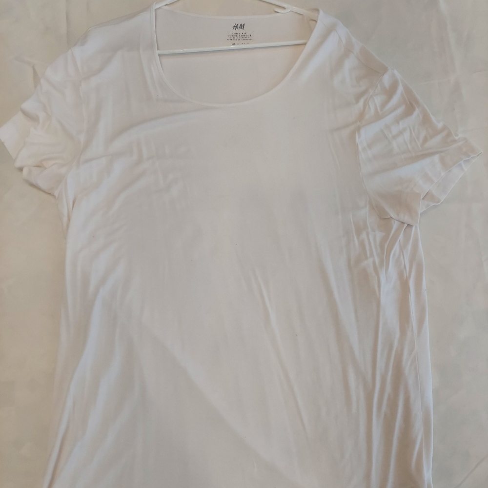 White T from H&M